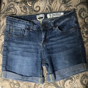 EUC Indigo Rein Denim Shorts Sz 9